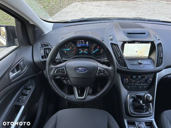 Ford Kuga - 23