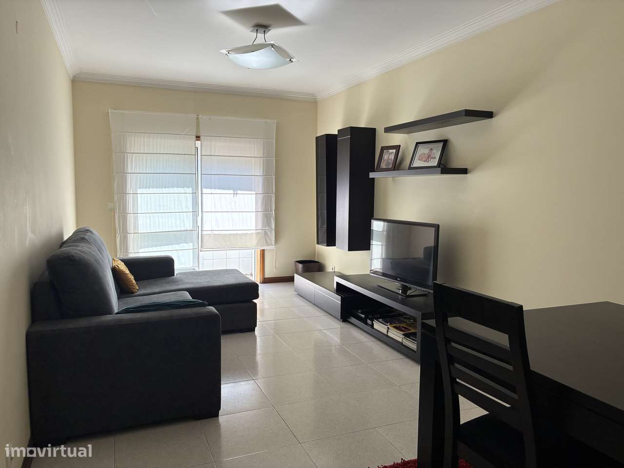 Apartamento T3 com boas áreas-0