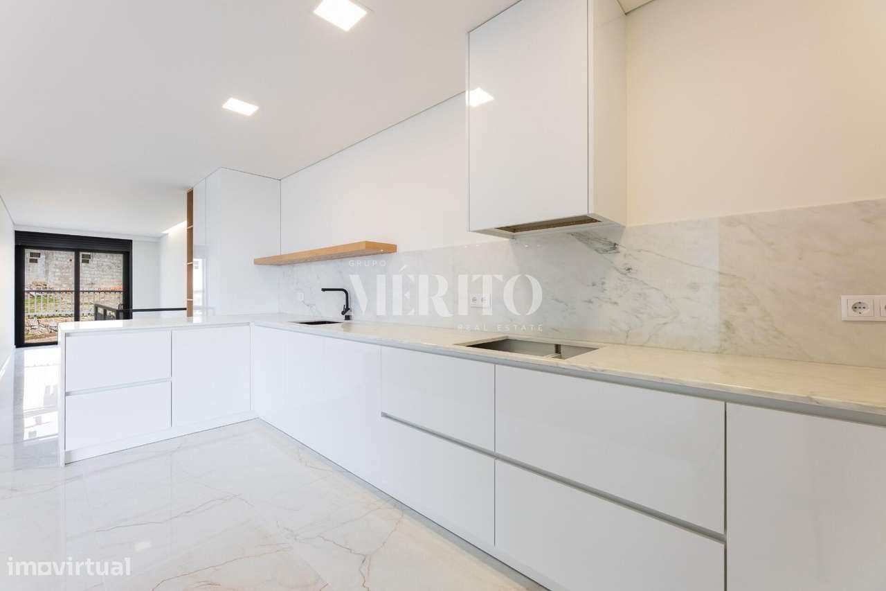 MORADIA T3 GEMINADA - NOVA-16