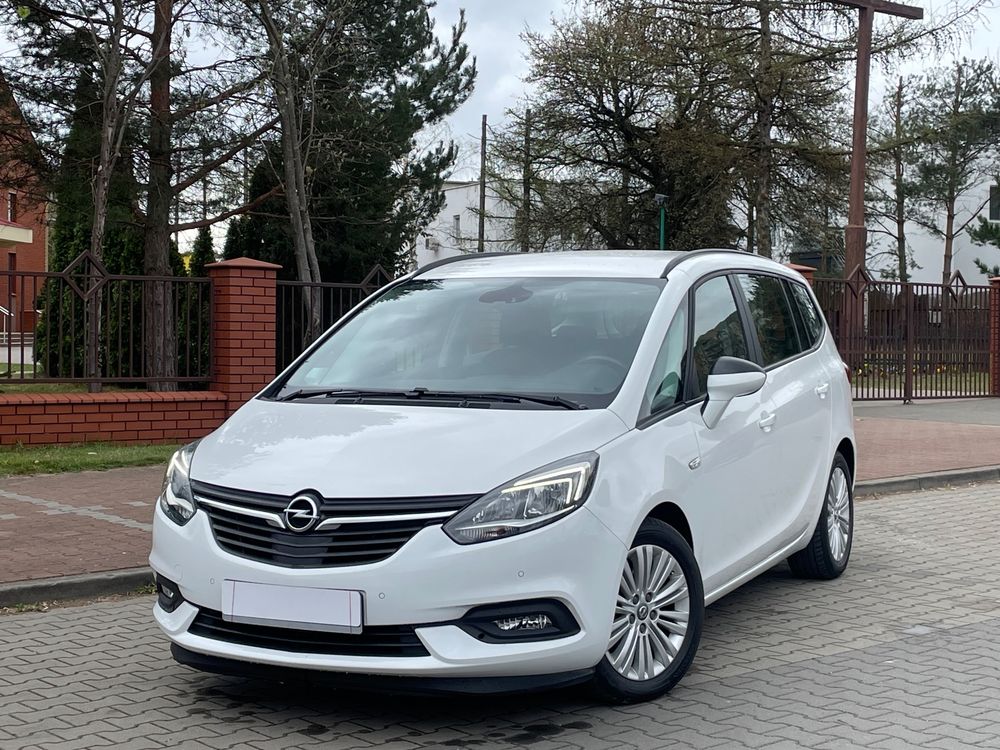 Opel Zafira C 2017