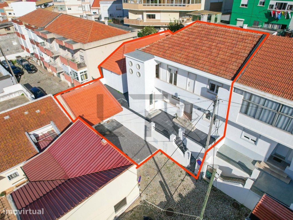 Prédio com 4 Apartamentos, Ideal para Rendimento com Yiel...