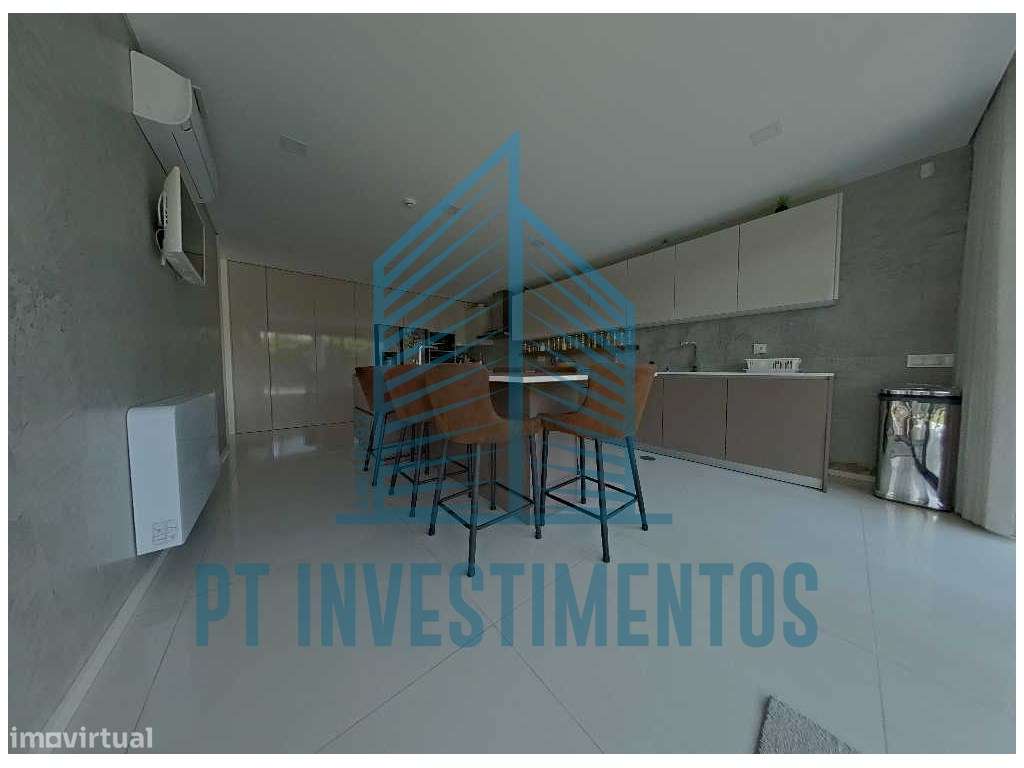 Moradia semi-nova T5+1 em Santa Joana - Aveiro-23