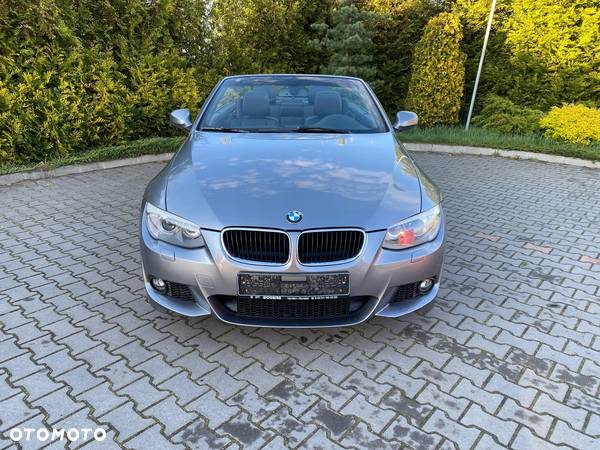 BMW Seria 3 320i Cabrio - 38