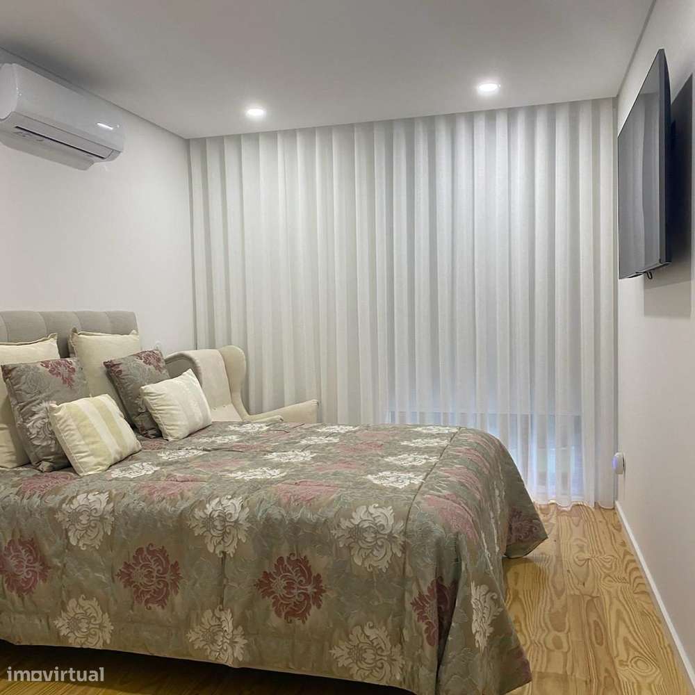 T2 +1 com Terraço  Zona Histórica Leça da Palmeira-46