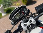 Triumph Street Triple - 29