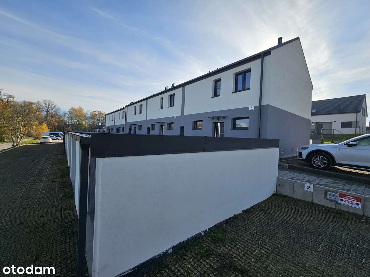 Budynek w zabudowie szeregowej z ogródkiem-3