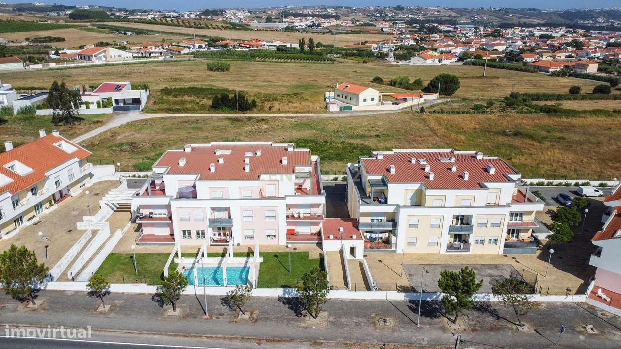 Moradia T3 condomínio fechado Sobreiro Curvo em A dos Cunhados - Grande imagem: 5/29