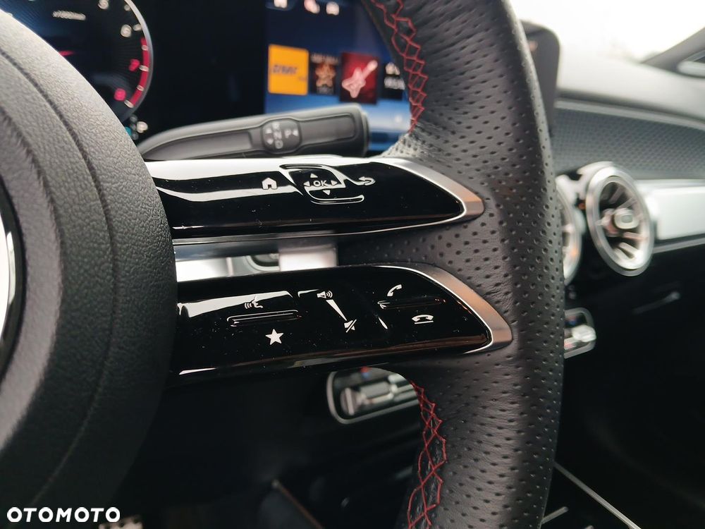 220 4matic 190KM Pakiet AMG Premium Distronic HAK 7os. Burmester FV23%