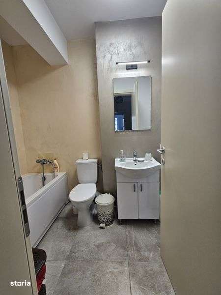 Proprietar, închiriez apartament 2 cam., decomandat, Ploiești Vest - Imagine principală: 5/8