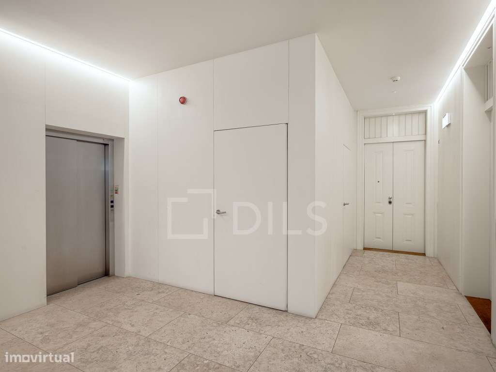 Apartamento T1 Lisboa, renovado, com pátio privativo-12