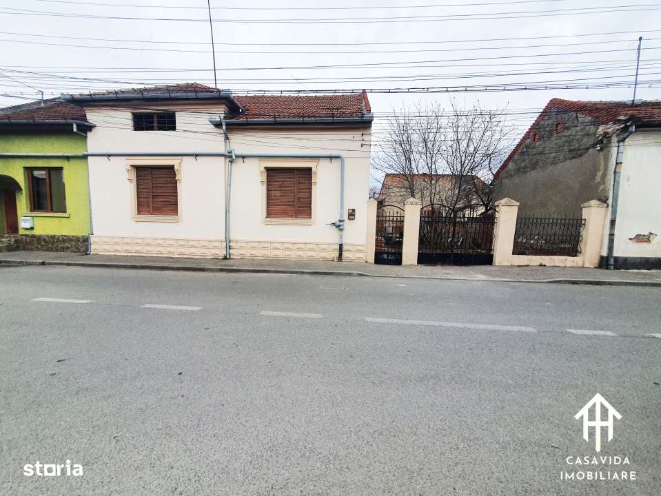 Casa de vanzare in Lugoj, Strada Dorobantilor - Imagine principală: 1/10