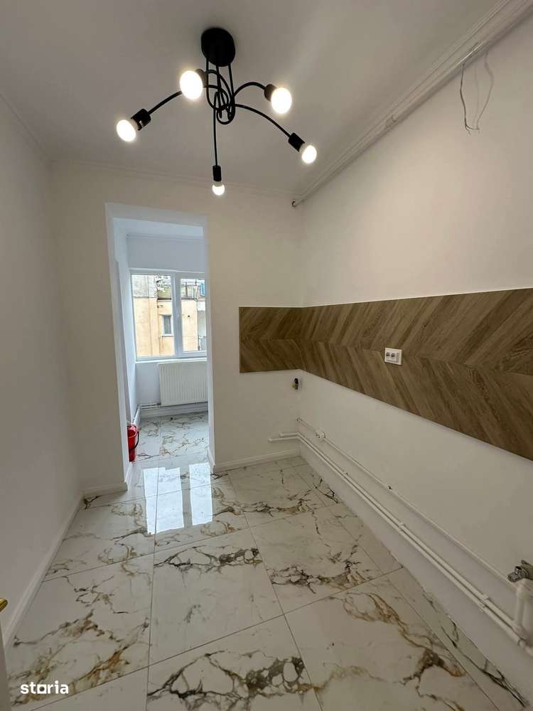 De vanzare apartament cu o camera, 38 mp,renovat,pret 33.500 euro - Imagine principală: 5/5