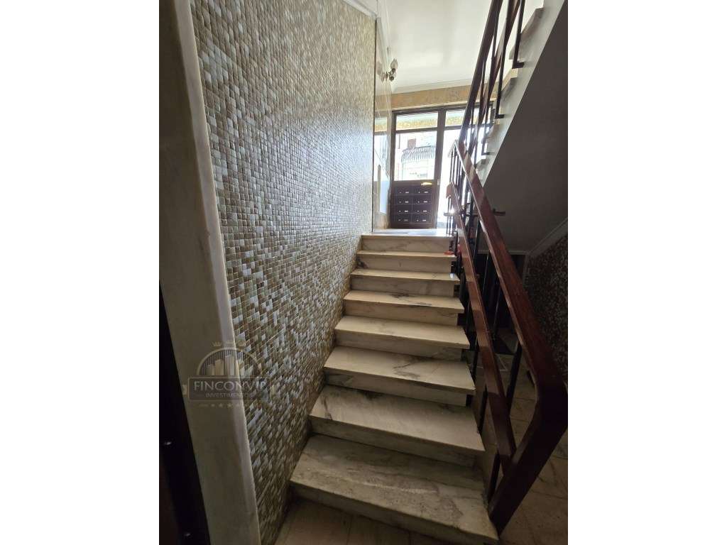 Apartamento T2 em Cascais
* Zona Fontainhas-16