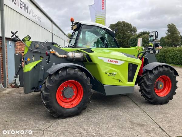 Claas SCORPION 746 VP Stage IV - 2