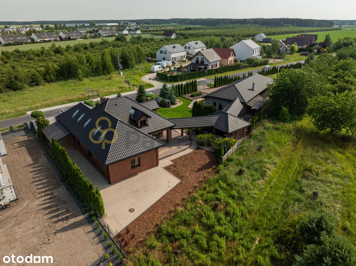 Niesamowita oferta - dom, łącznik, garaże, usługi - Pełny obrazek: 3/20