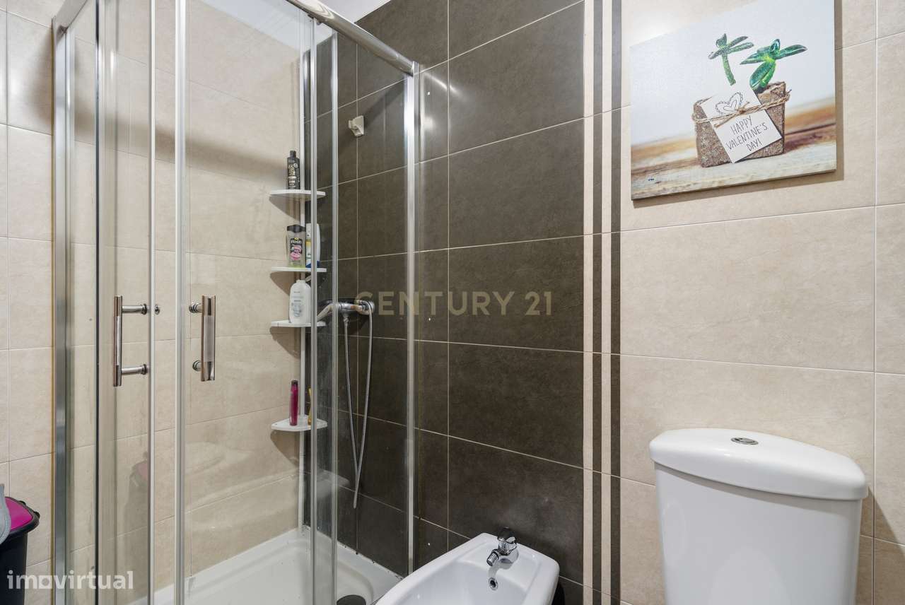 Apartamento T3 com terraço e churrasqueira – Merceana, Alenquer-27