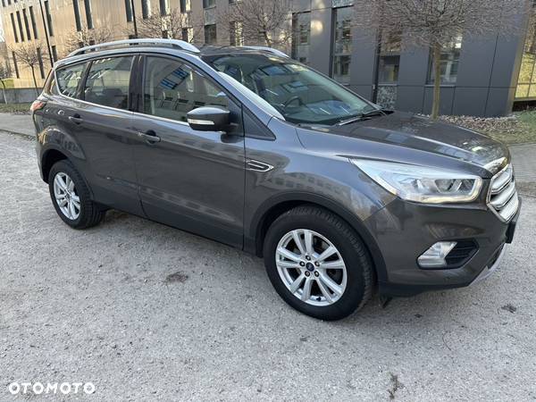 Ford Kuga - 10