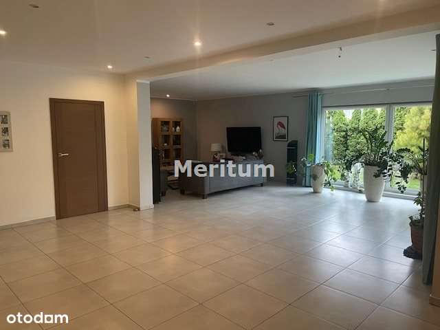 Dom wolnostojacy 5 pokoi garaż na 2 auta-9