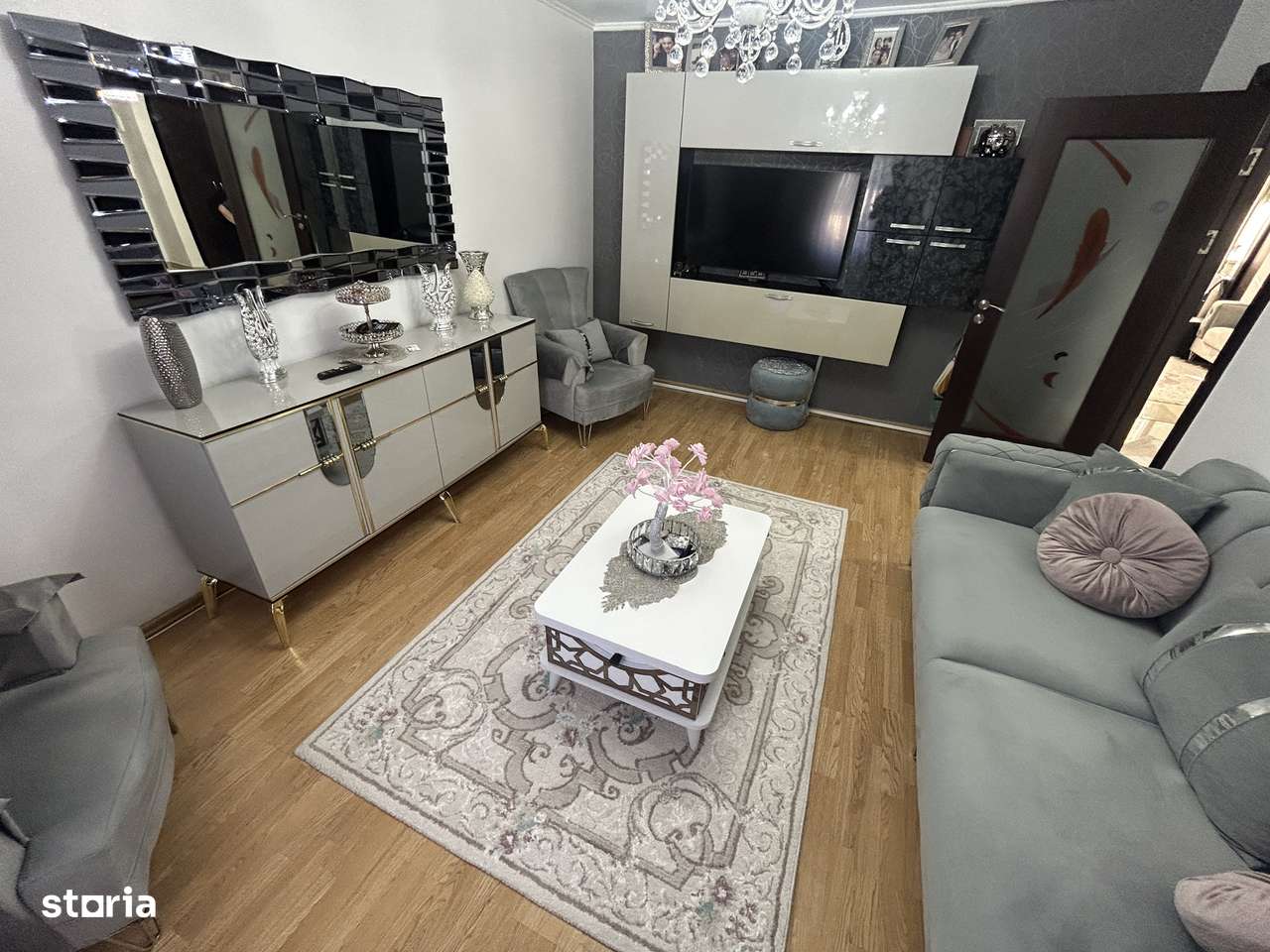 Apartament 3 camere zona Tomis II - Imagine principală: 2/9