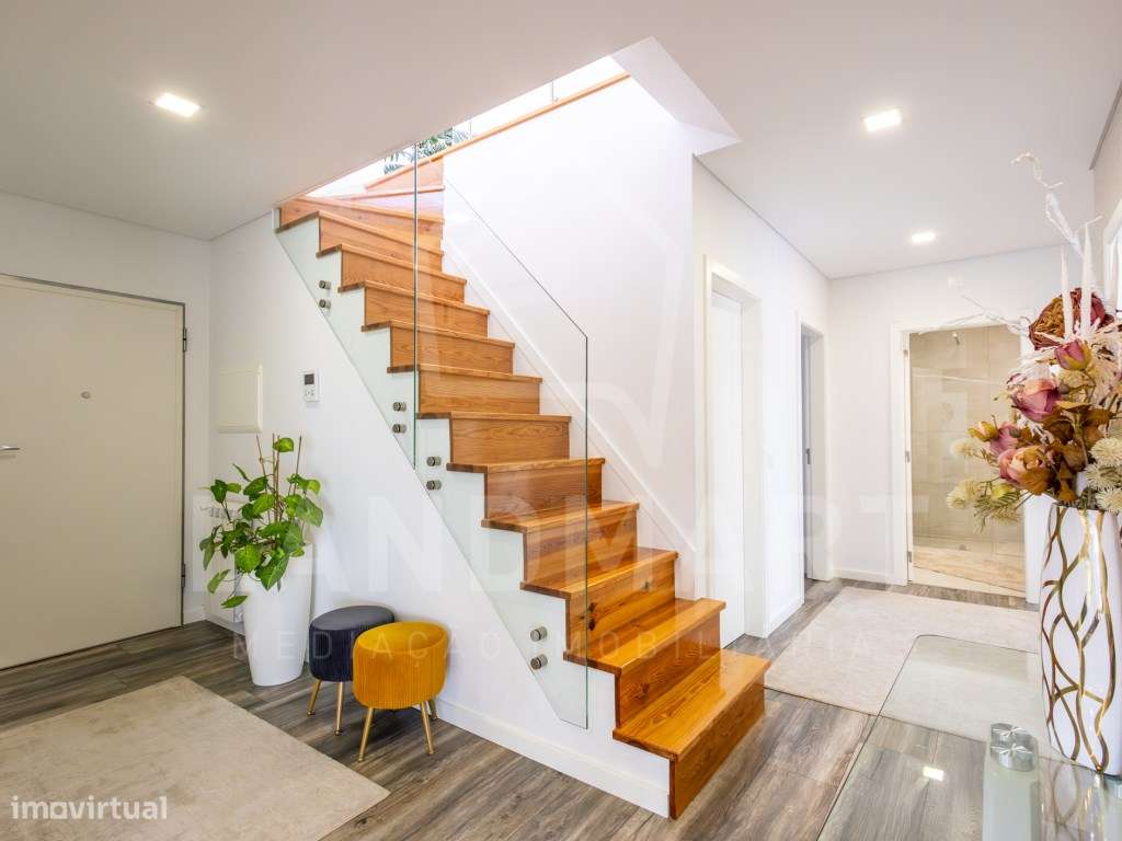 Apartamento T3 Duplex, Centro de Turquel-27