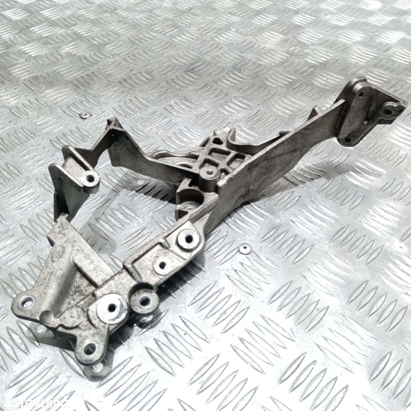 Suport Motor Dreapta Land Rover Discovery Jaguar E-Pace 2.0D 2014-2020 • G4D3-9L456-DC - 1