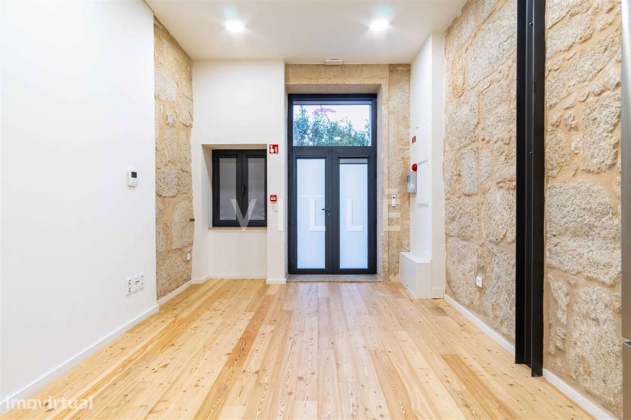 Loja na Baixa do Porto – Oportunidade de Investimento no Coração da Ci - Grande imagem: 5/56