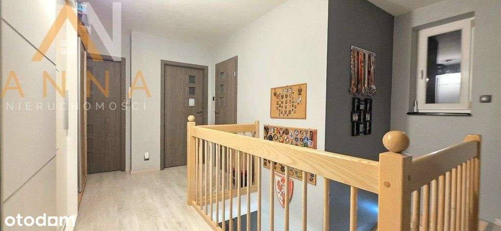 Dwupoziomowe mieszkanie dla dużej rodziny, Sady-6