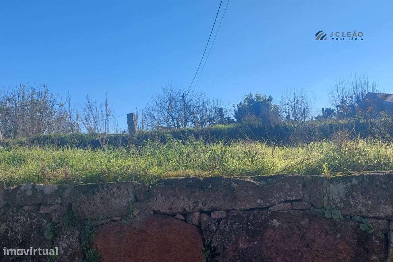 Terreno Rústico c/ 528m2 localizado em Abragão, Penafiel - Grande imagem: 2/16
