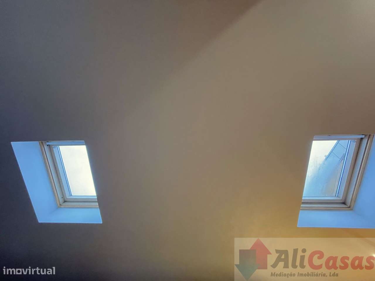 Excelente T3 Último Piso- Lugar de Garagem P/2 carros-45