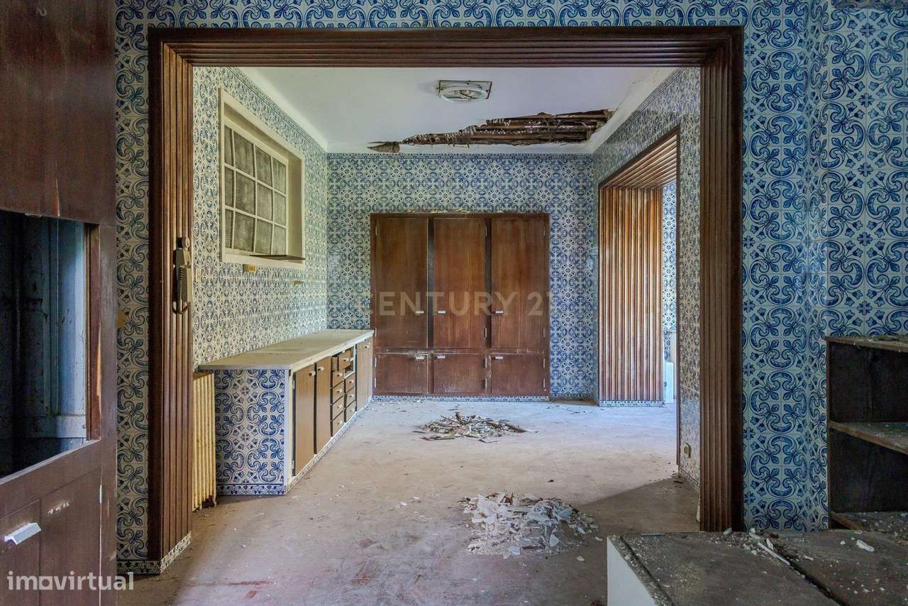 Palacete com 5 Quartos no Coração de Sintra-23