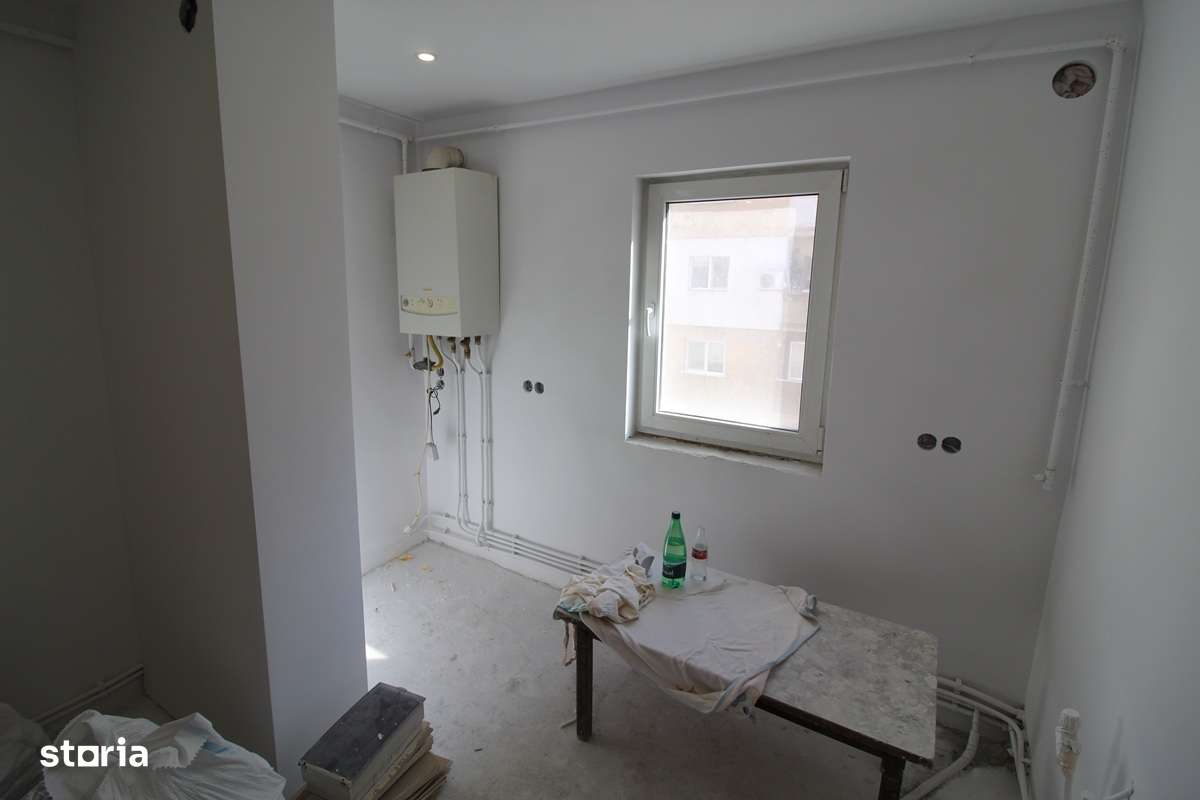 Vând apartament 4 camere în Hunedoara, zona Micro5-Dornica, etaj 2...-10