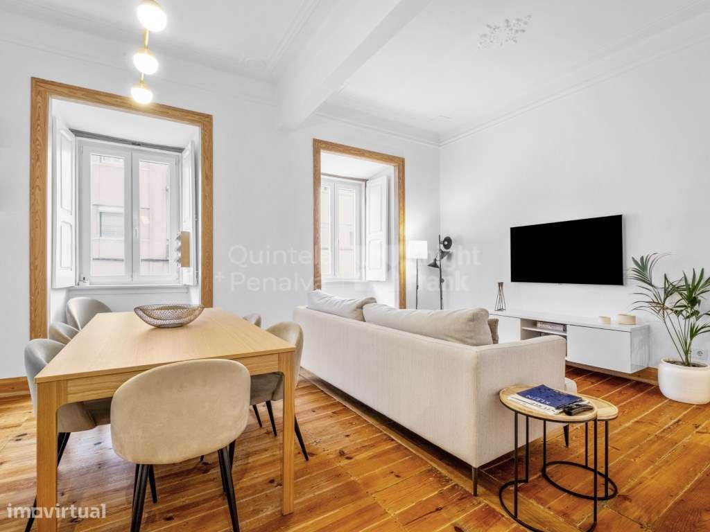 Apartamento T3+1 renovado muito próximo da Alameda Afonso Henriques - Grande imagem: 4/25