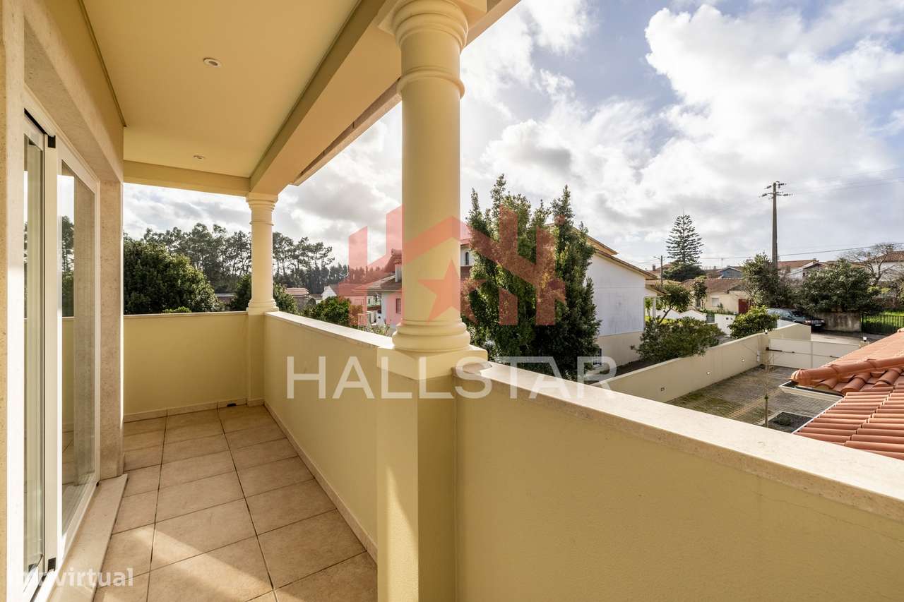 Moradia de Luxo T4 / Lote com 890m² / Marinha Grande-35