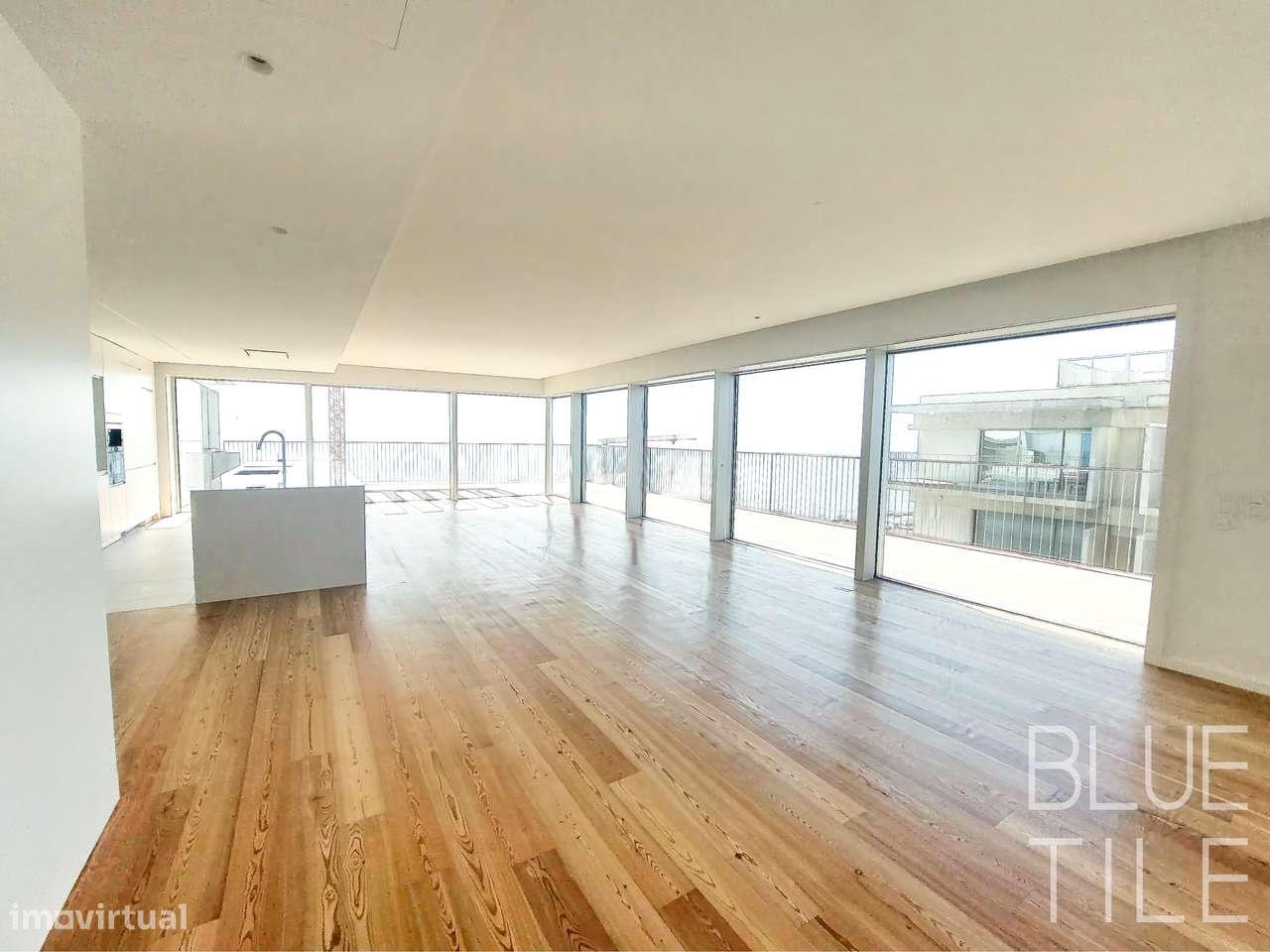 Fabulosa Penthouse com vistas incríveis de Mar-5