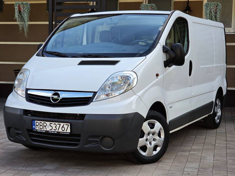 Opel Vivaro 2012