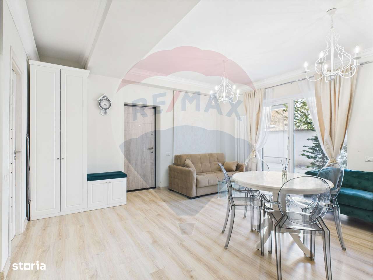 De vanzare | LUX |  Navodari | 3 camere | 300m plaja | - Imagine principală: 5/20