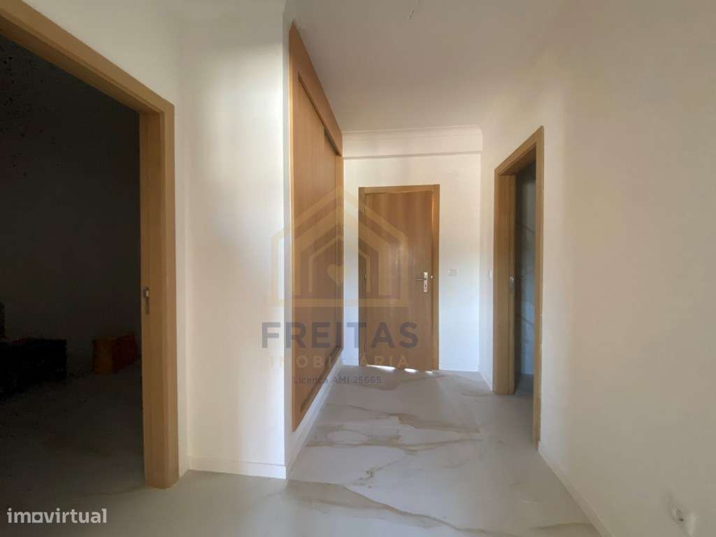 Moradia em Santo Estevão-12