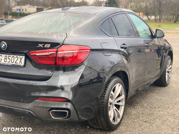 BMW X6 xDrive40d - 24