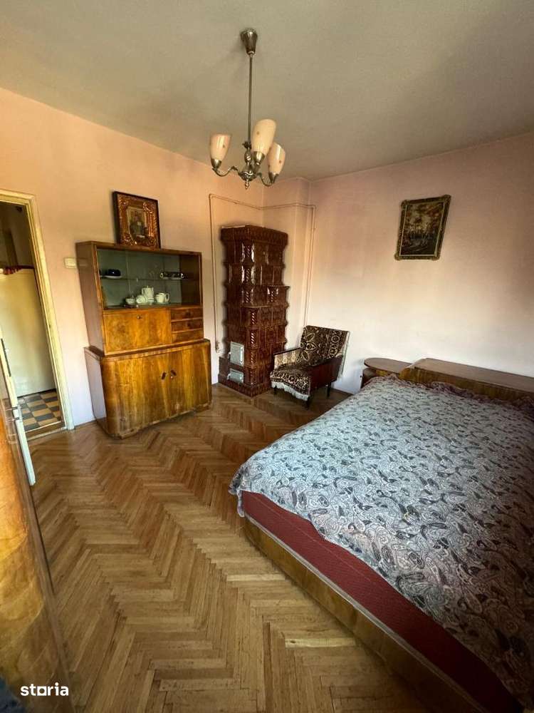 Apartament 3 camere, etaj 1, str. Praga-14
