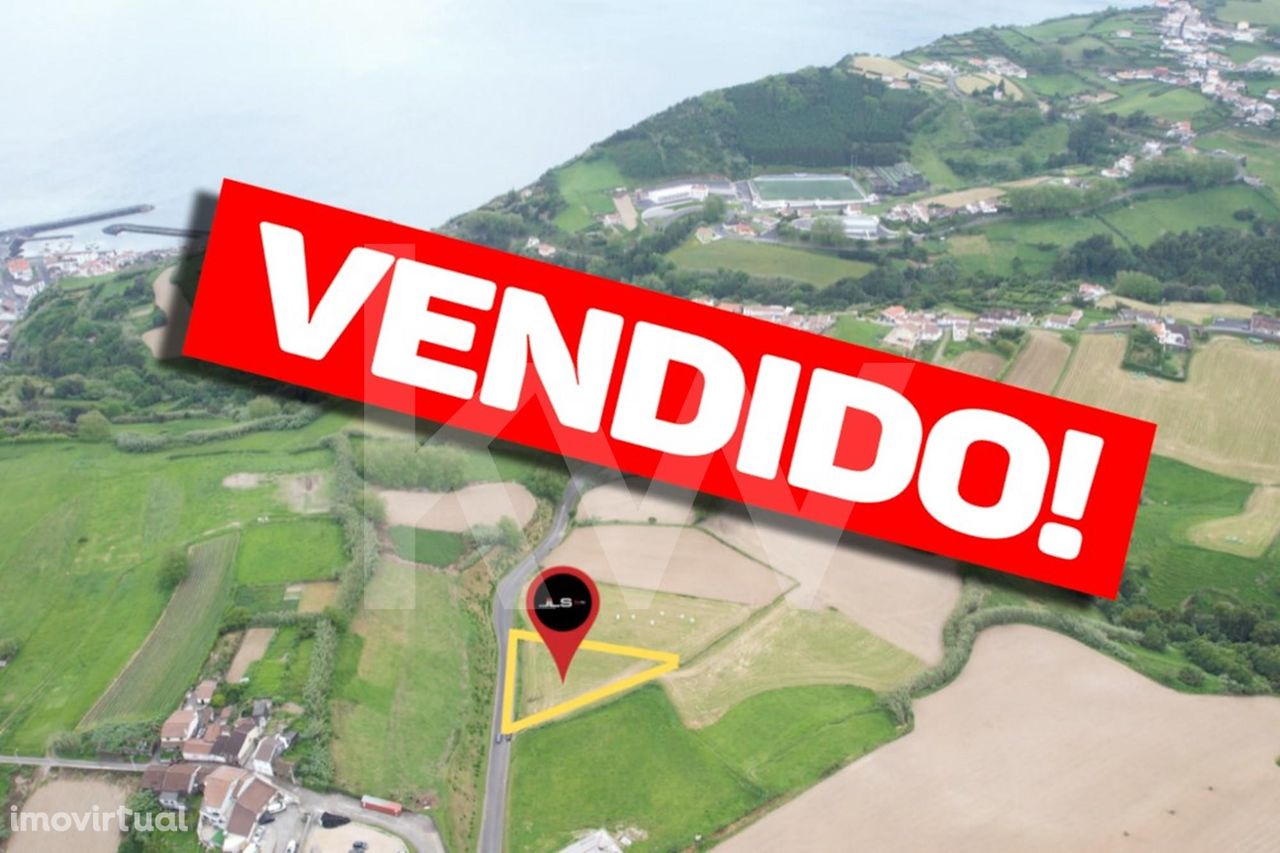 Terreno na Povoação, Ilha de São Miguel, com 60mts de frente, com viab