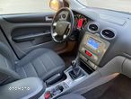 Ford Focus 1.8 Titanium - 19