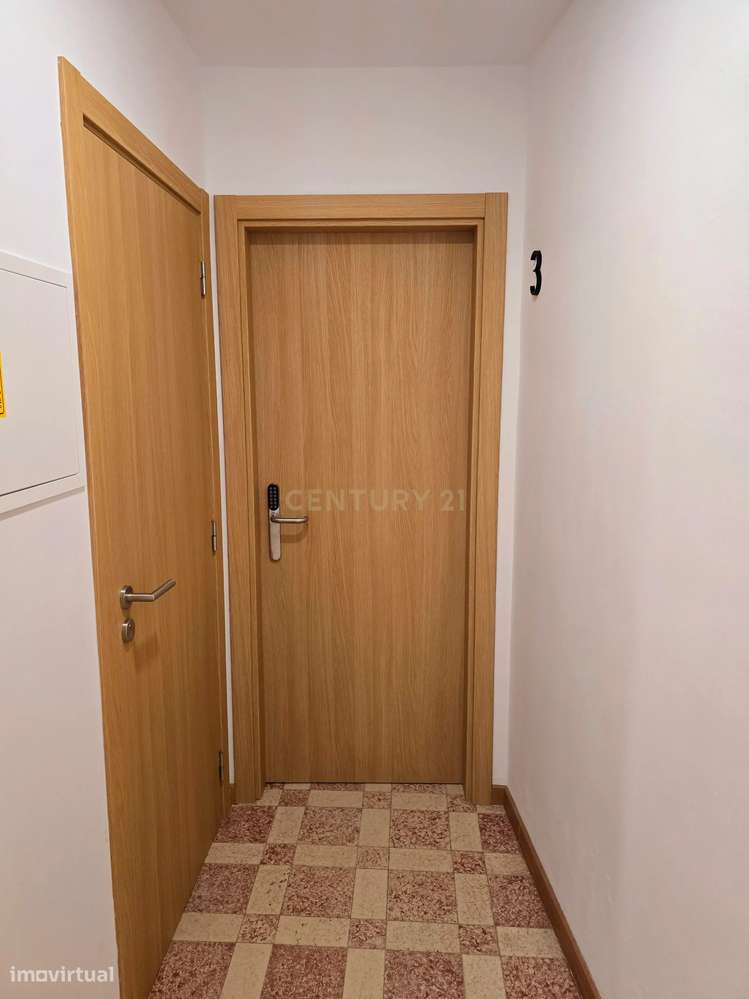 Moradia T6 Duplex no Centro Histórico de Évora – Ideal para Alojamento-24