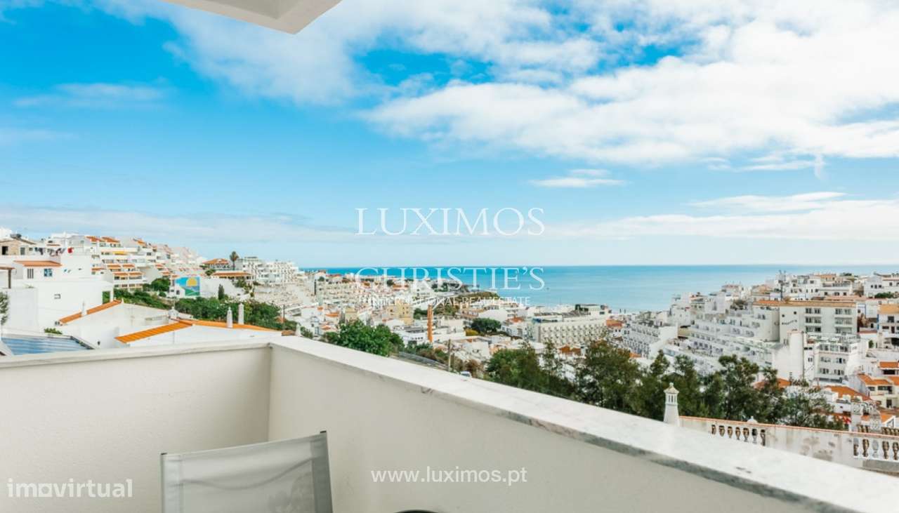 Amplo apartamento T2, com vista mar, à venda em Albufeira, Algarve - Grande imagem: 1/26