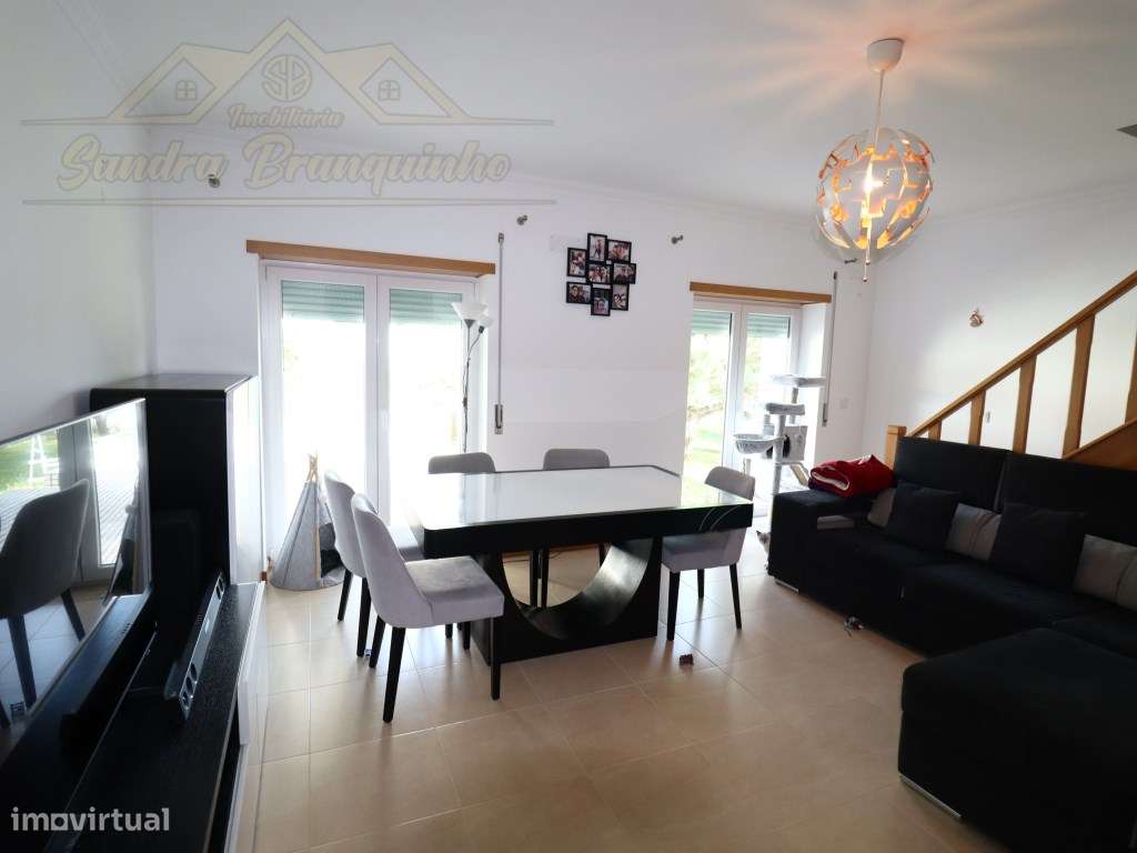 Moradia T3 com garagem e logradouro-25