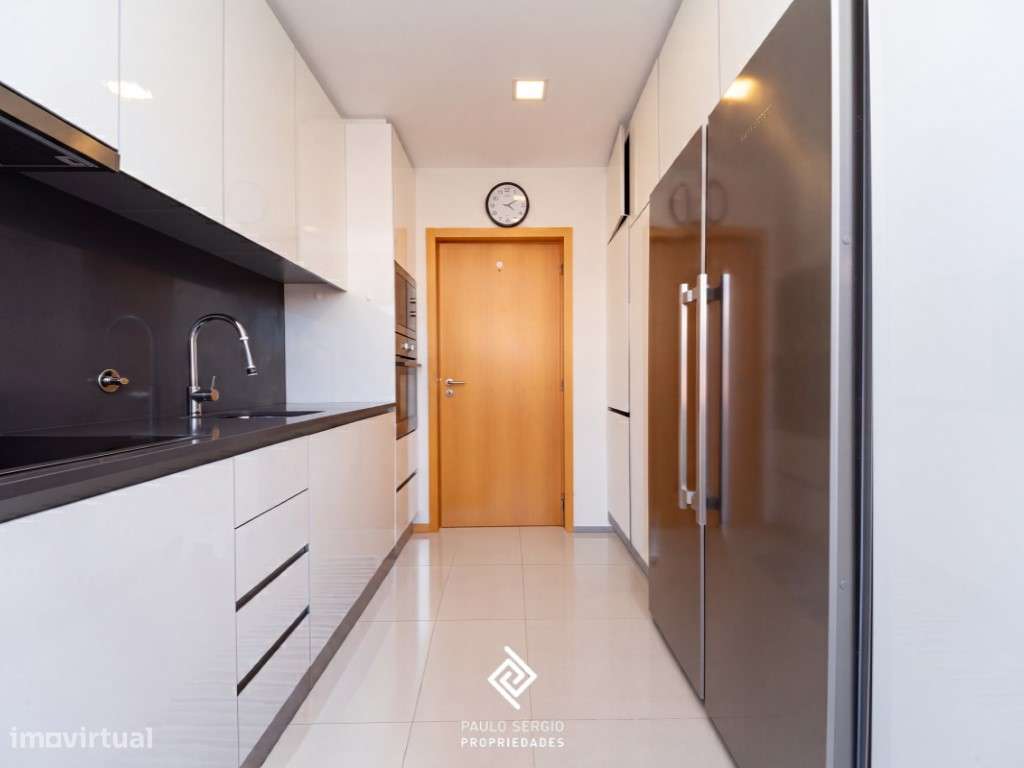 Apartamento T2 Duplex em Espinho-3