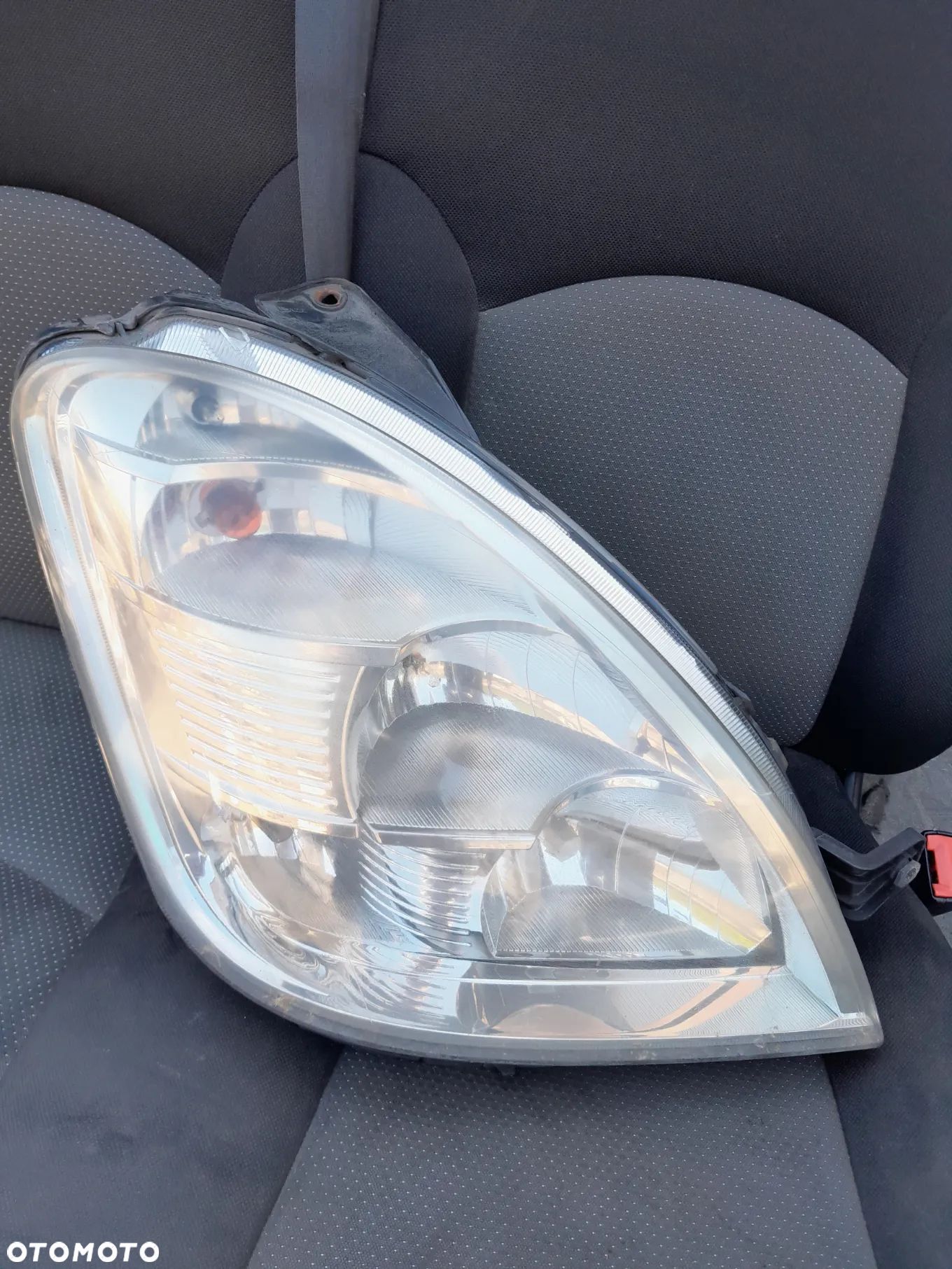 Lampa prawa Iveco Daily 2010r - 1