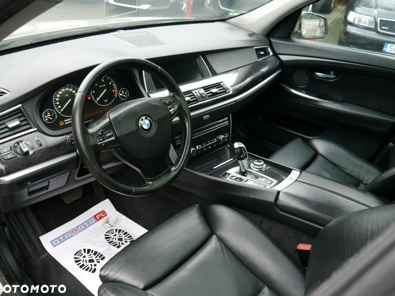BMW 5GT - 24