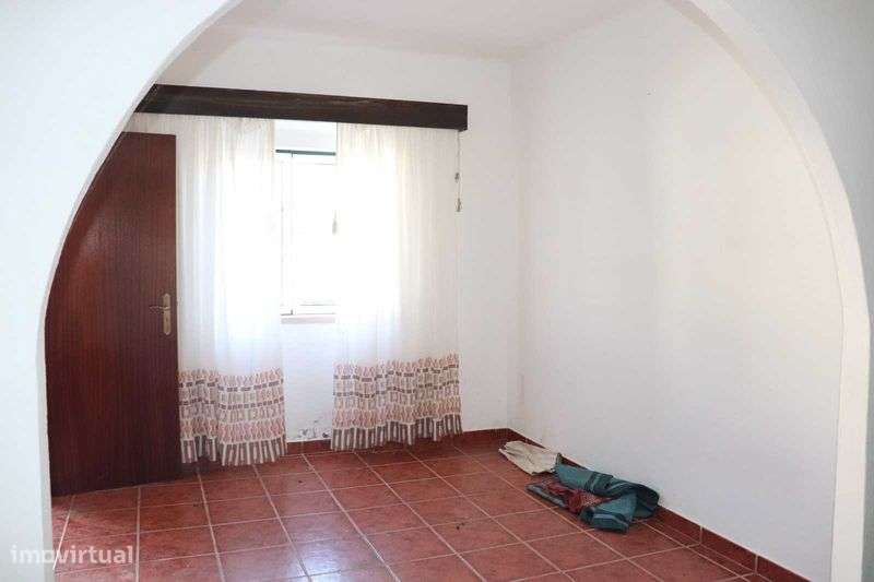 Vende-se duas Vivendas Inseridas em Terreno com 7000m2 - Grande imagem: 4/12