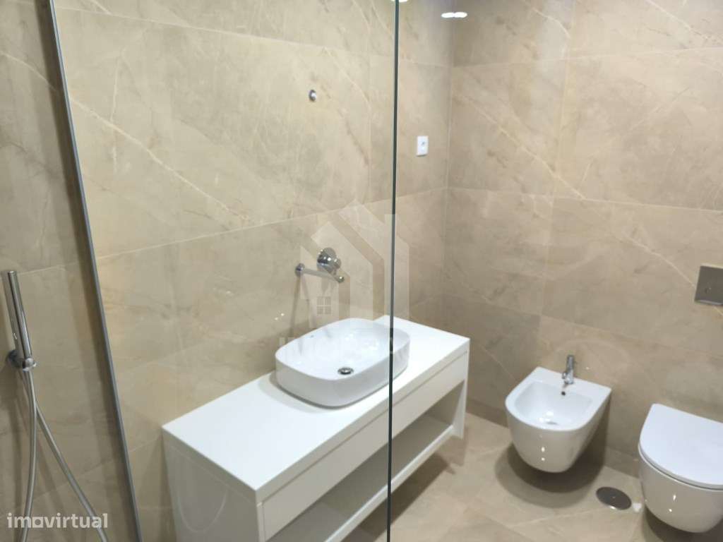 Venda Apartamento T3 Novo, em Ferreiros - Pronto a Habitar-18