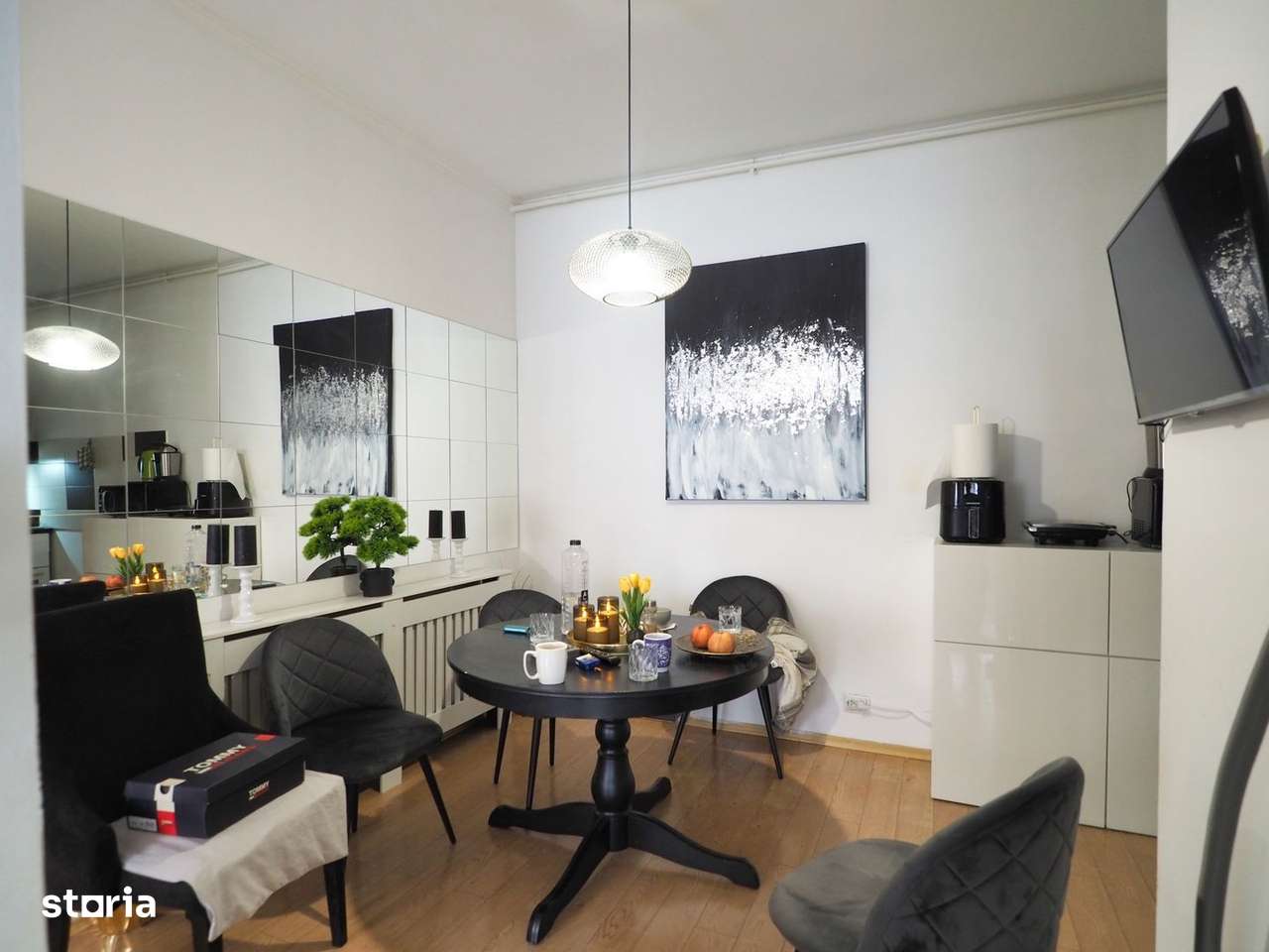 Vanzare 2 camere partial mobilat-1 mai-Victoriei-3